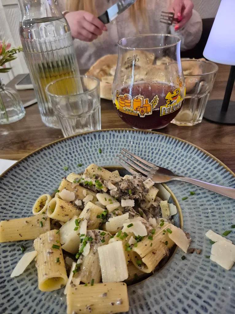 Pâtes servies chez Amore Pizza